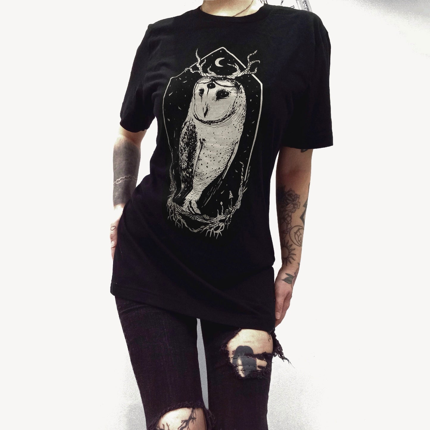 Stolas Barn Owl Goth T-shirt